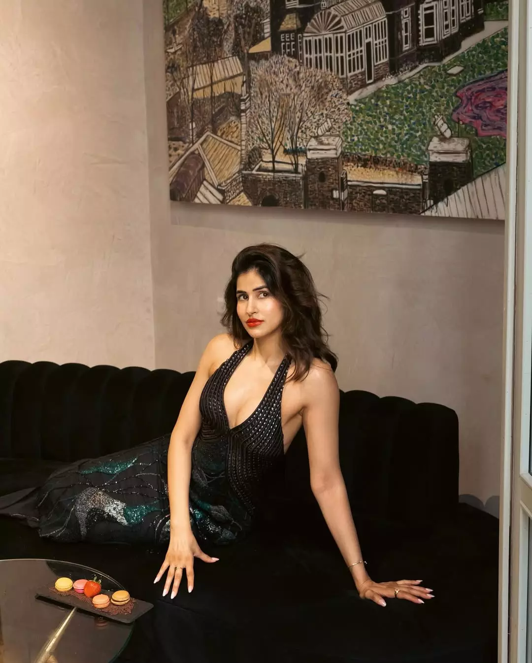 Sakshi Malik Turns Tables With Sharp Looks