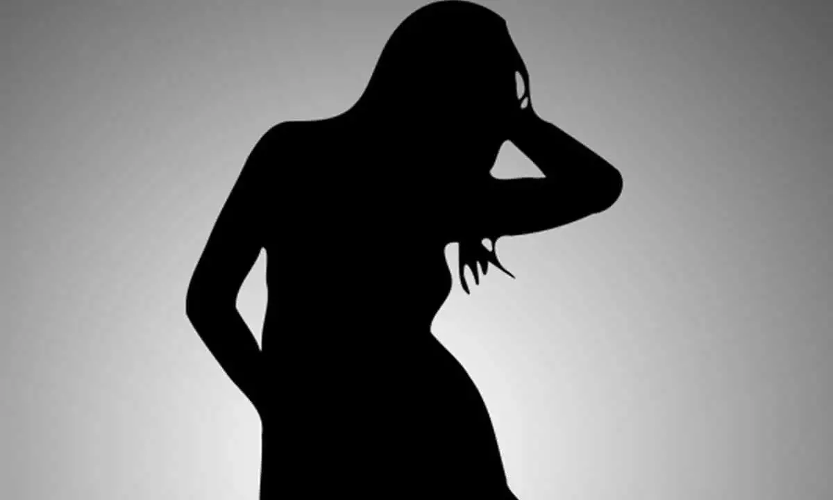 14 సార్లు చెంప దెబ్బ తిన్న న‌టి