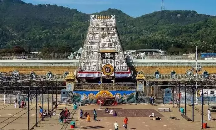 తిరుమలలో రీల్స్ .. టీటీడీ సీరియస్ యాక్షన్