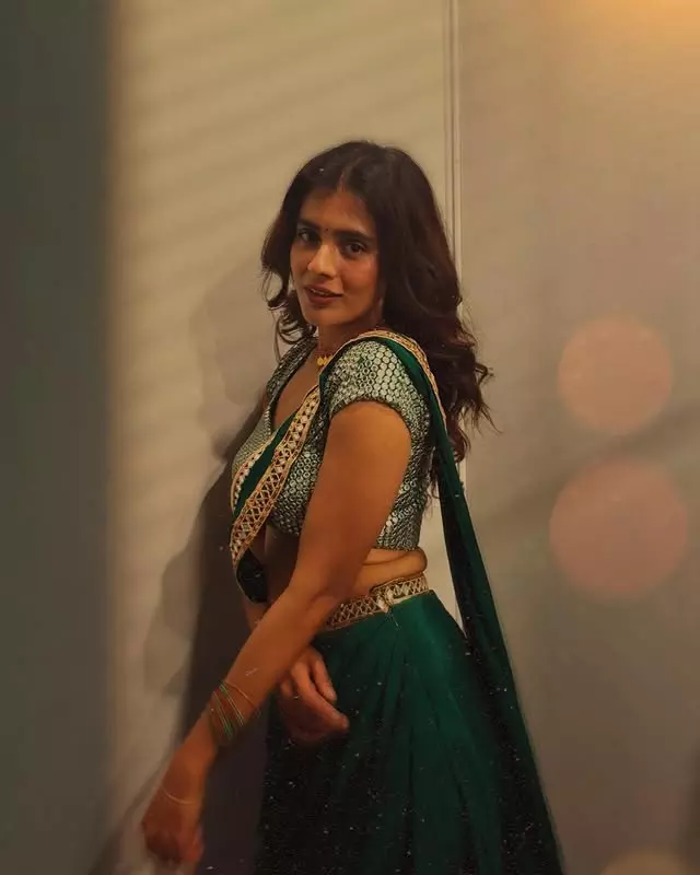 Hebah Patel shares a lovely traditional moment