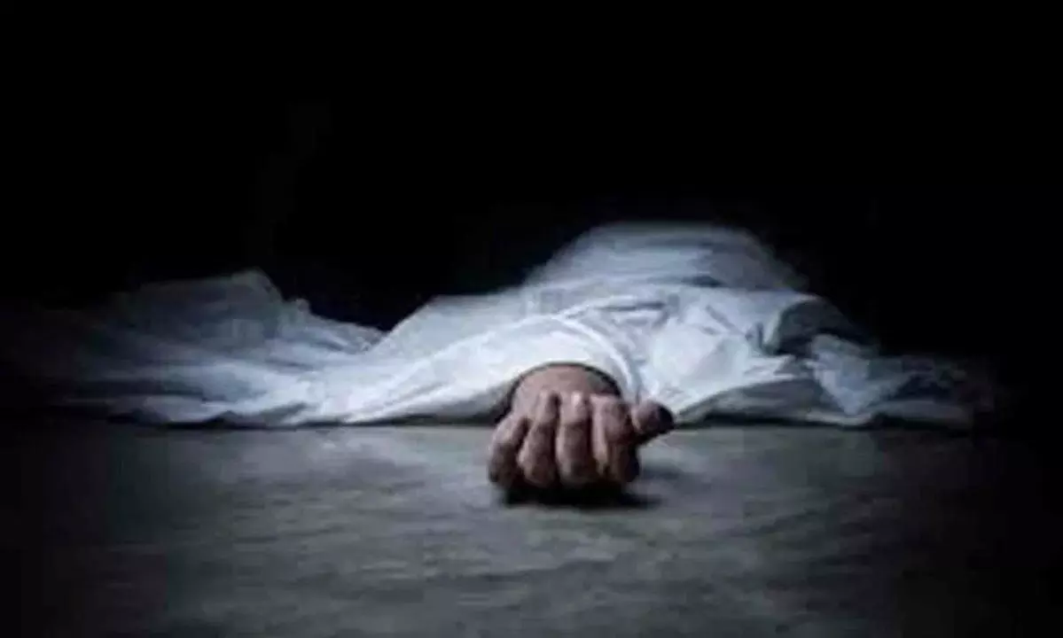 Hyderabad Woman Dies By Suicide in Himayat Nagar