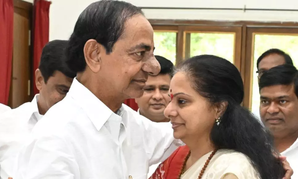 తండ్రి నుంచి కవిత కోరుతోంది అదేనా ?