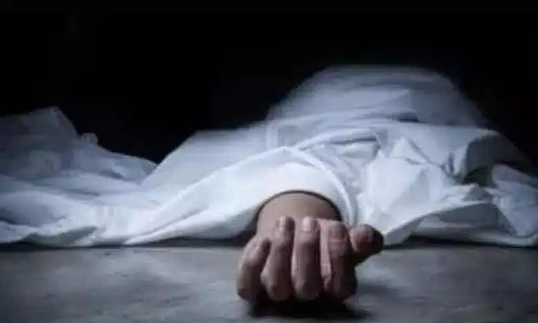 నరకాన్ని తట్టుకోలేకపోతున్నా.. ఉరేసుకొని పదహారేళ్ల విద్యార్థిని ఆత్మహత్య.. కన్నీళ్లు పెట్టిస్తున్న లెటర్!