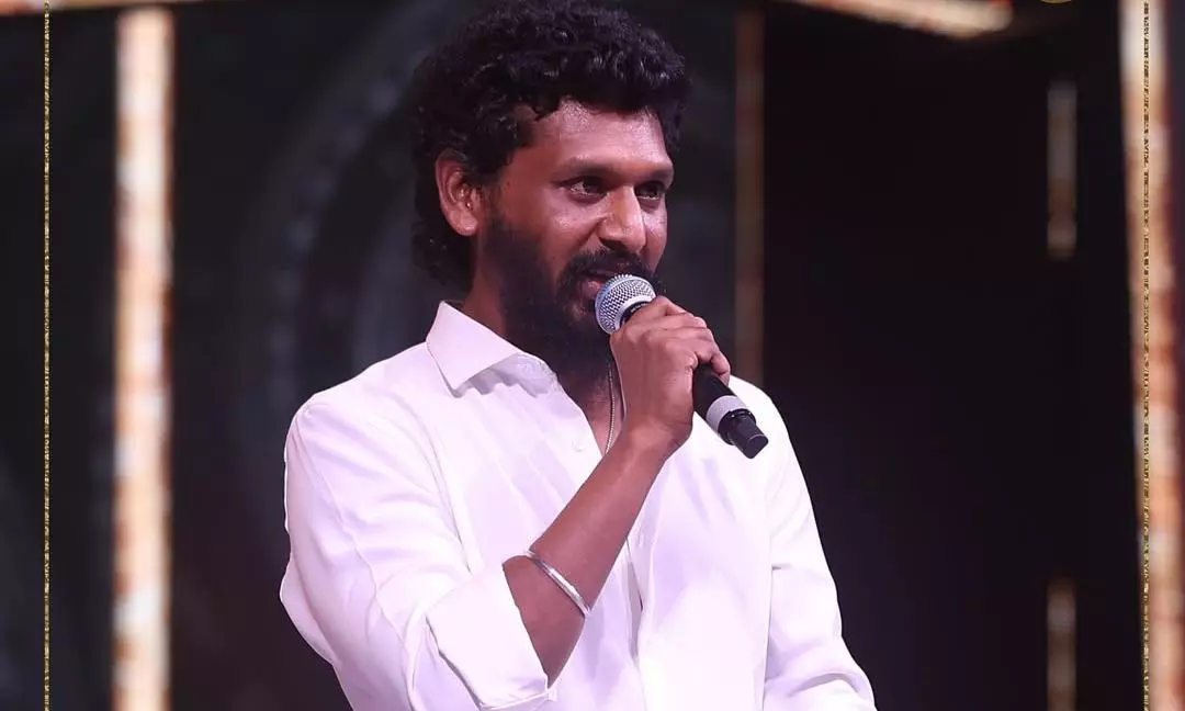 కూలీ బ్యాడ్జి నెంబ‌ర్ 1421 పెట్ట‌డం వెనుక ఓ ఎమోష‌న‌ల్ క‌థ...ర‌జినీ సర్ అడిగే వ‌ర‌కు చెప్ప‌లేదు