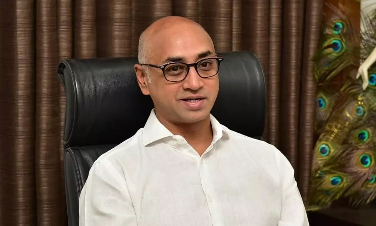 Galla Jayadev Plans Political Comeback In Tdp