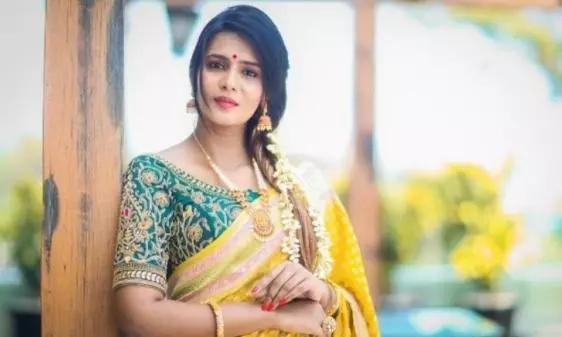 తల్లి పిటిషన్.. పోలీసులకు చిక్కిన హీరోయిన్.. అరెస్ట్ చేయాలన్న కోర్ట్!