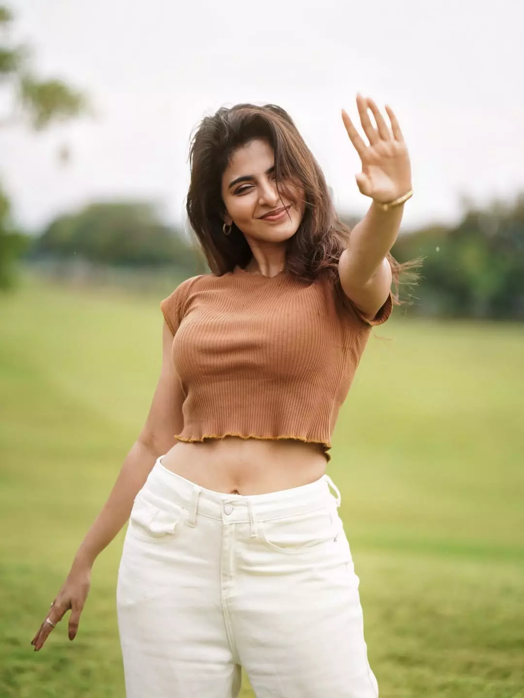 Iswarya Menon’s New Pic Wins Fans With Her Charm
