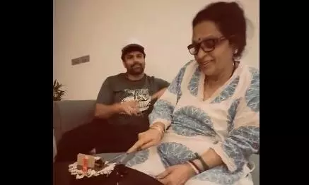 వీడియో : ఓజీ సెలబ్రేషన్‌లో తమన్‌ తల్లి