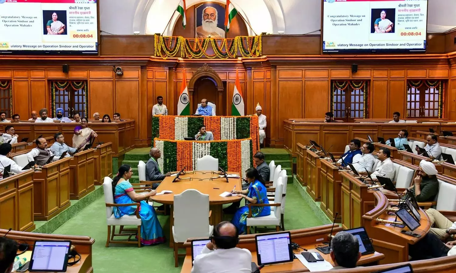 Is iPhone More Important Than Public Welfare? Delhi Sparks a Debate