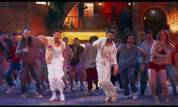 వార్ 2 నుంచీ సాంగ్ టీజర్ రిలీజ్.. ఎలా ఉందంటే?