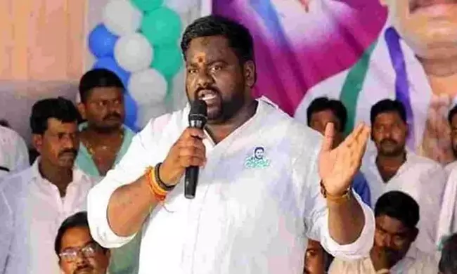 బిగ్ బ్రేకింగ్.. పోలీసులకు షాక్, వైసీపీ నేతకు బెయిలు