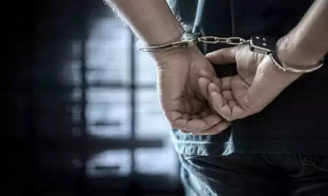 అమెరికాకు డంకీ రూట్.. అడ్డంగా బుక్కైన ఇద్దరు భారతీయులు