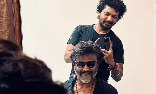 కూలీ.. అసలు కథ ఇదేనా?