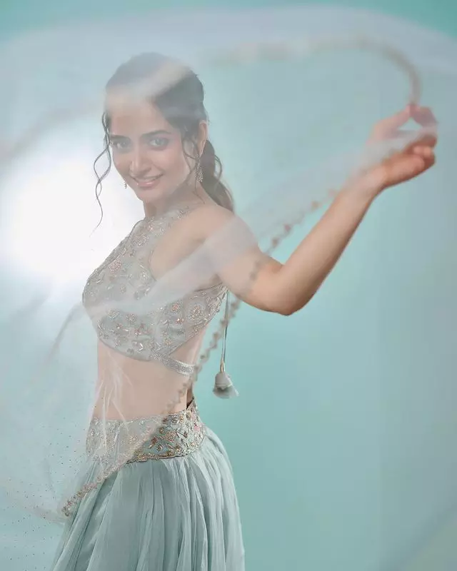 Can Ashika’s Fashion Get Any More Fabulous Than Her Bday Post? Can Ashika’s Fashion Get Any More Fabulous Than Her Bday Post?