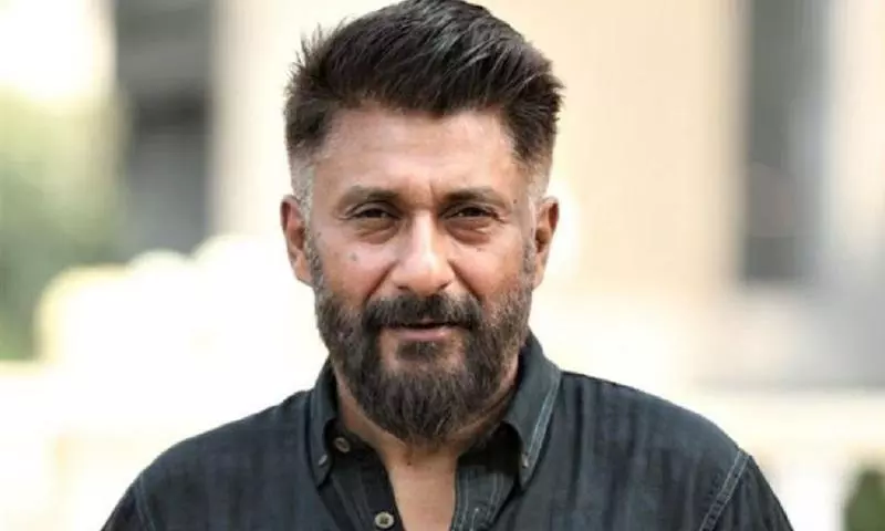 ప్ర‌భుత్వ‌మే కేసులు పెడుతోంది.. ఏం చేస్తారో చేస్కోండి.. డైరెక్ట‌ర్ స‌వాల్!