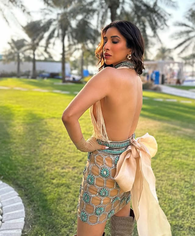 Sophie Choudry Enjoys Phuket Getaway