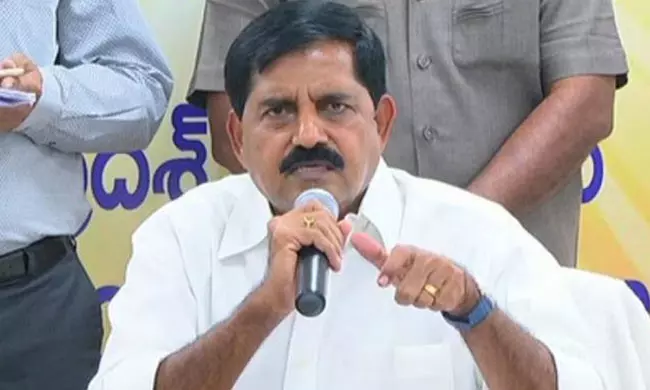 పులివెందుల రాజకీయాల్లో ట్విస్టుల మీద ట్విస్టులు.. వివేకా ఇంటికి ఎమ్మెల్యే ఆదినారాయణరెడ్డి