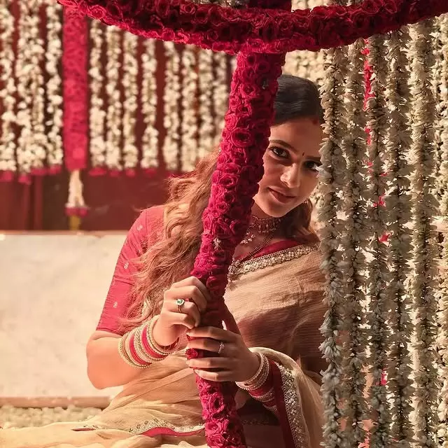 Vaishnavi Chaitanyas Grace in Tradition Vaishnavi Chaitanyas Grace in Tradition