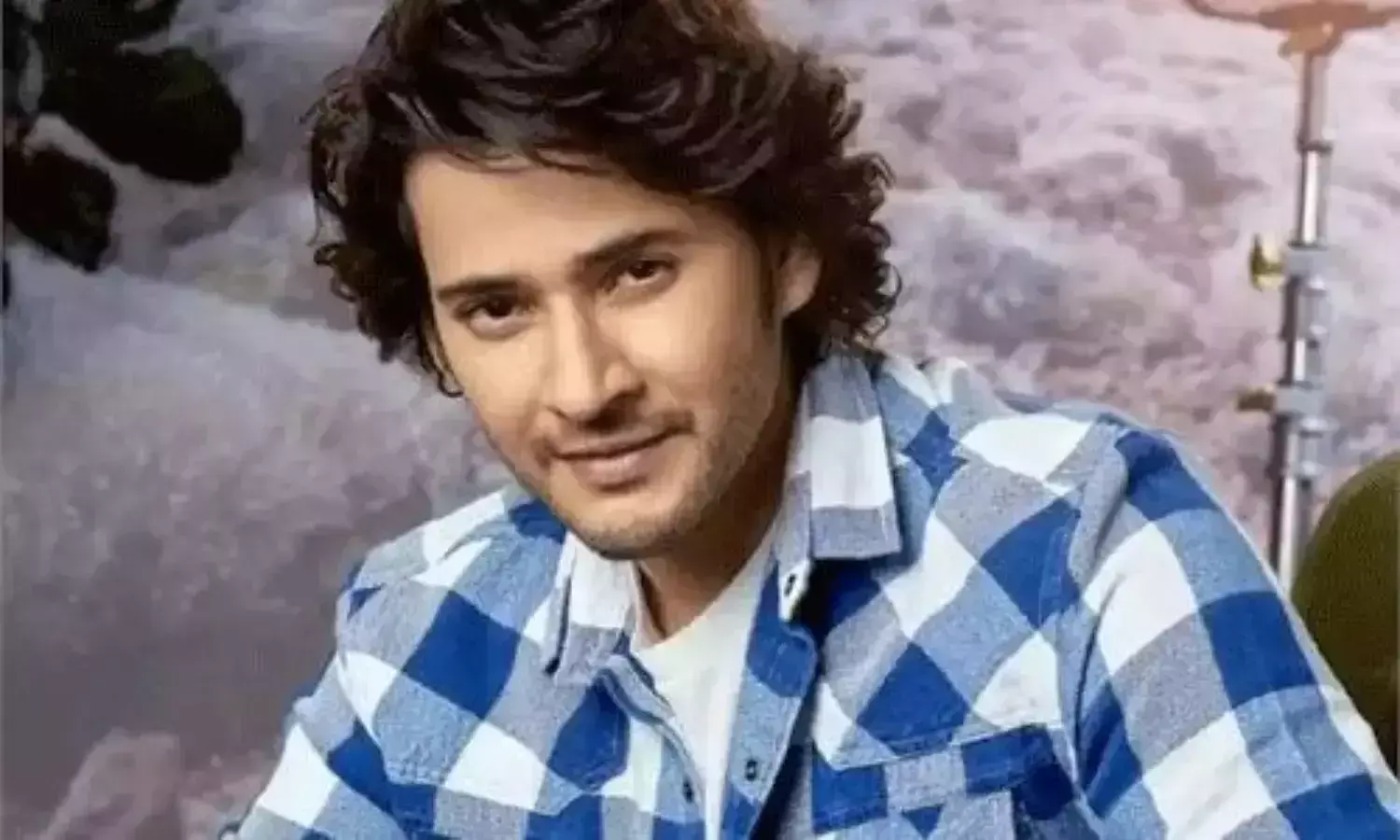 45 ఏళ్ల సినీ జీవితంలో మహేష్ బాబు ఎన్ని కోట్లు సంపాదించారో తెలుసా?