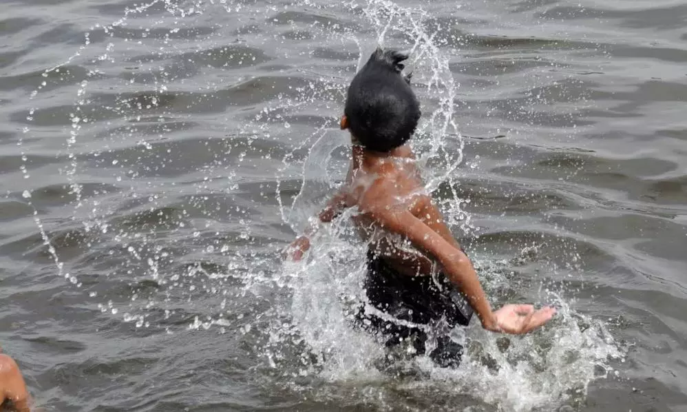 నీటిలో దాగున్న మృత్యువు.. ఇప్పటికి ఎంత మందిని బలితీసుకుందంటే.. కేరళలో కలకలం..