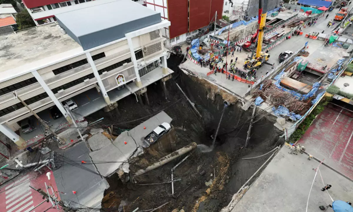 సెలవులకు బ్యాంకాక్‌ వెళ్తున్నారా...? కిందా... పైన చూసుకోండి