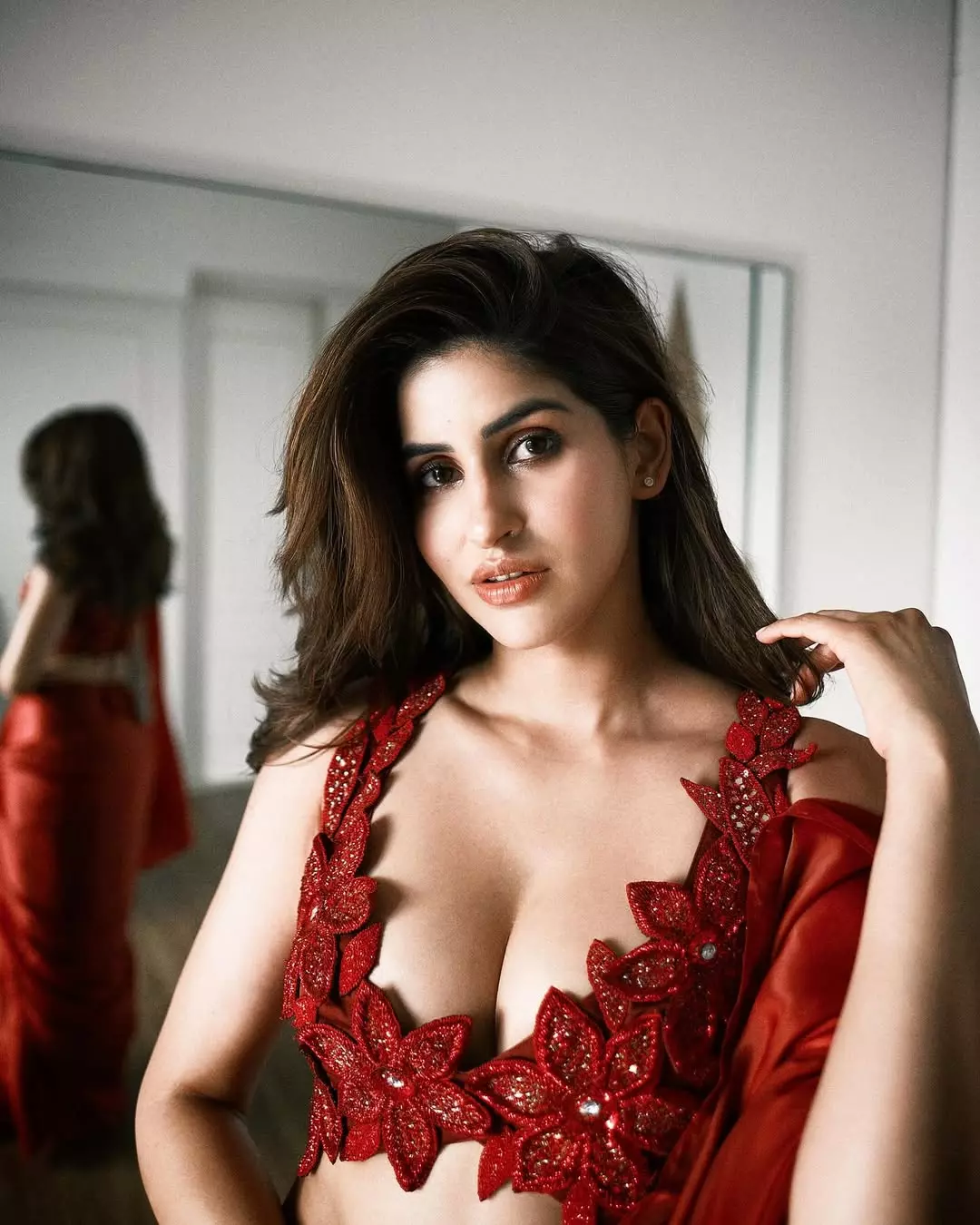 Sakshi Malik Shares Elegant New Look on Instagram