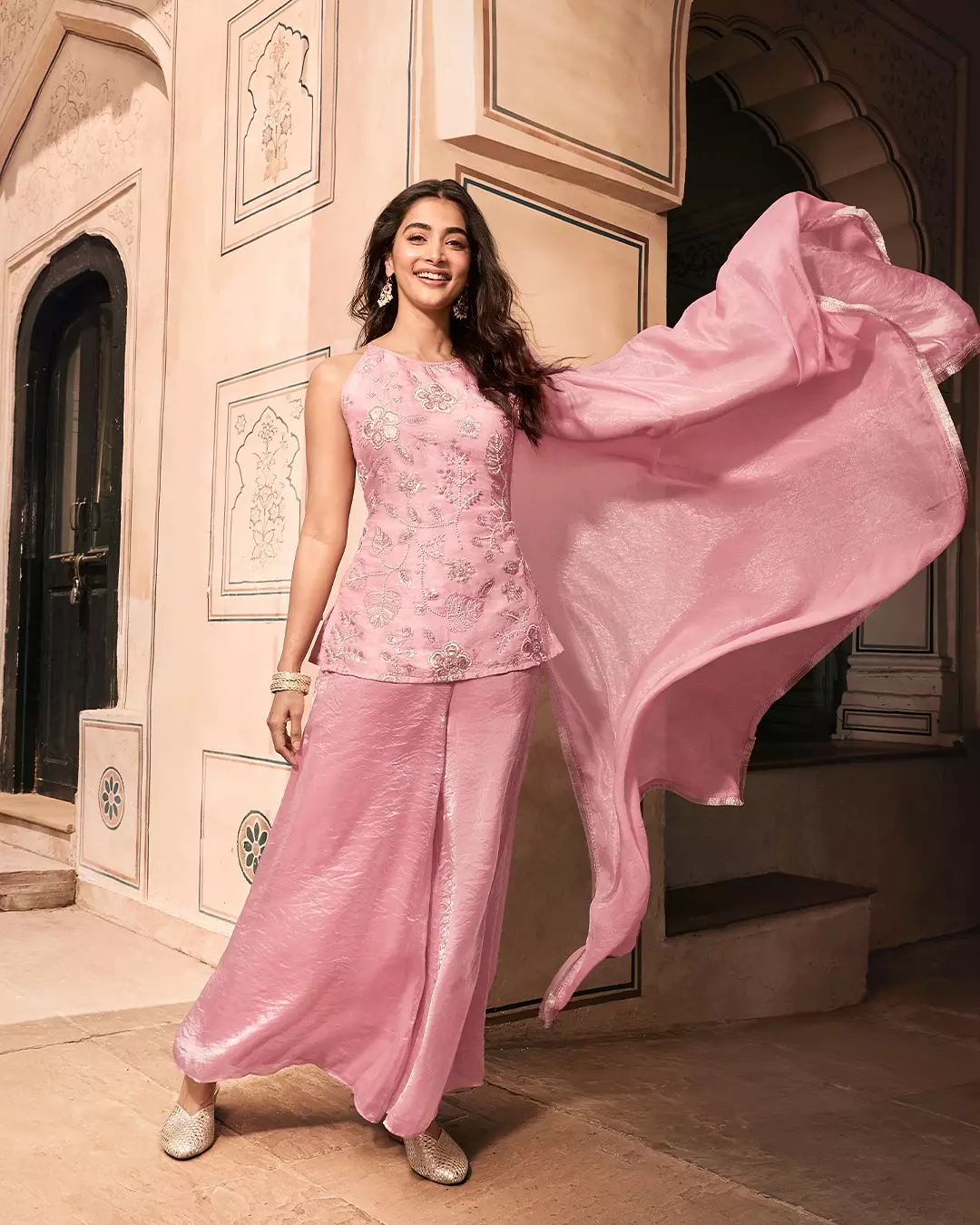 Radiant in Pink: Pooja Hegde’s Festive Glow