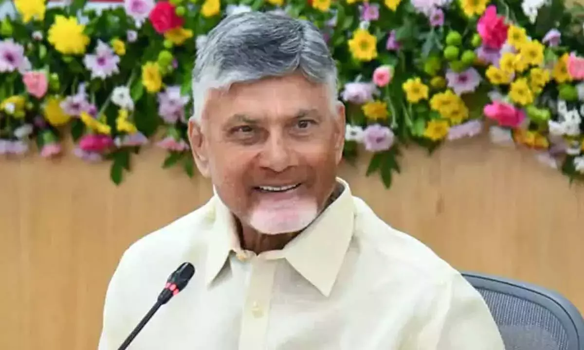 బాబు మీద వైసీపీ మాజీ మంత్రికి అంత ప్రేముందా ?