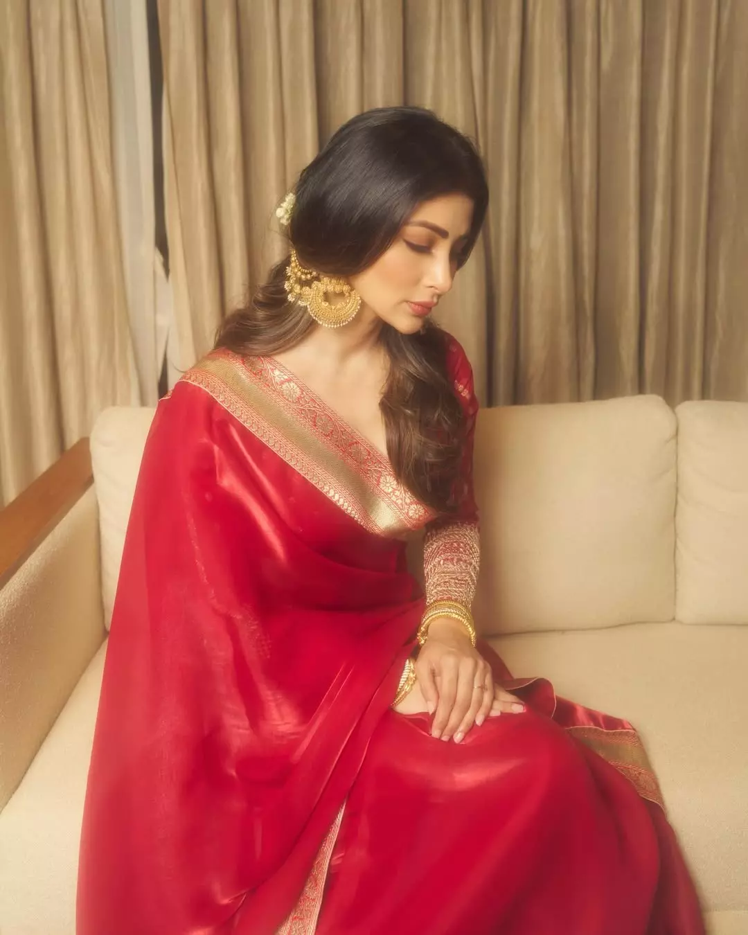 Mouni Roy: Radiating Divine Grace in Golden Saree on Maha Navami