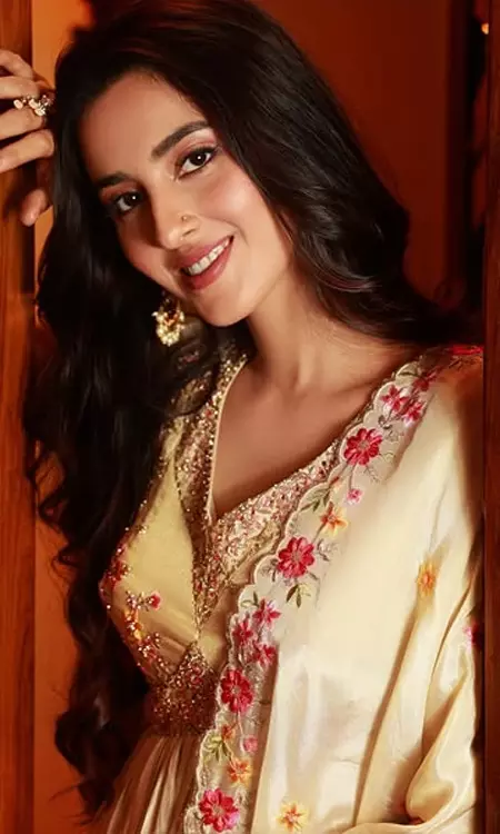 Simrat Kaur Radiance In Yellow Will Make You Go Gaga