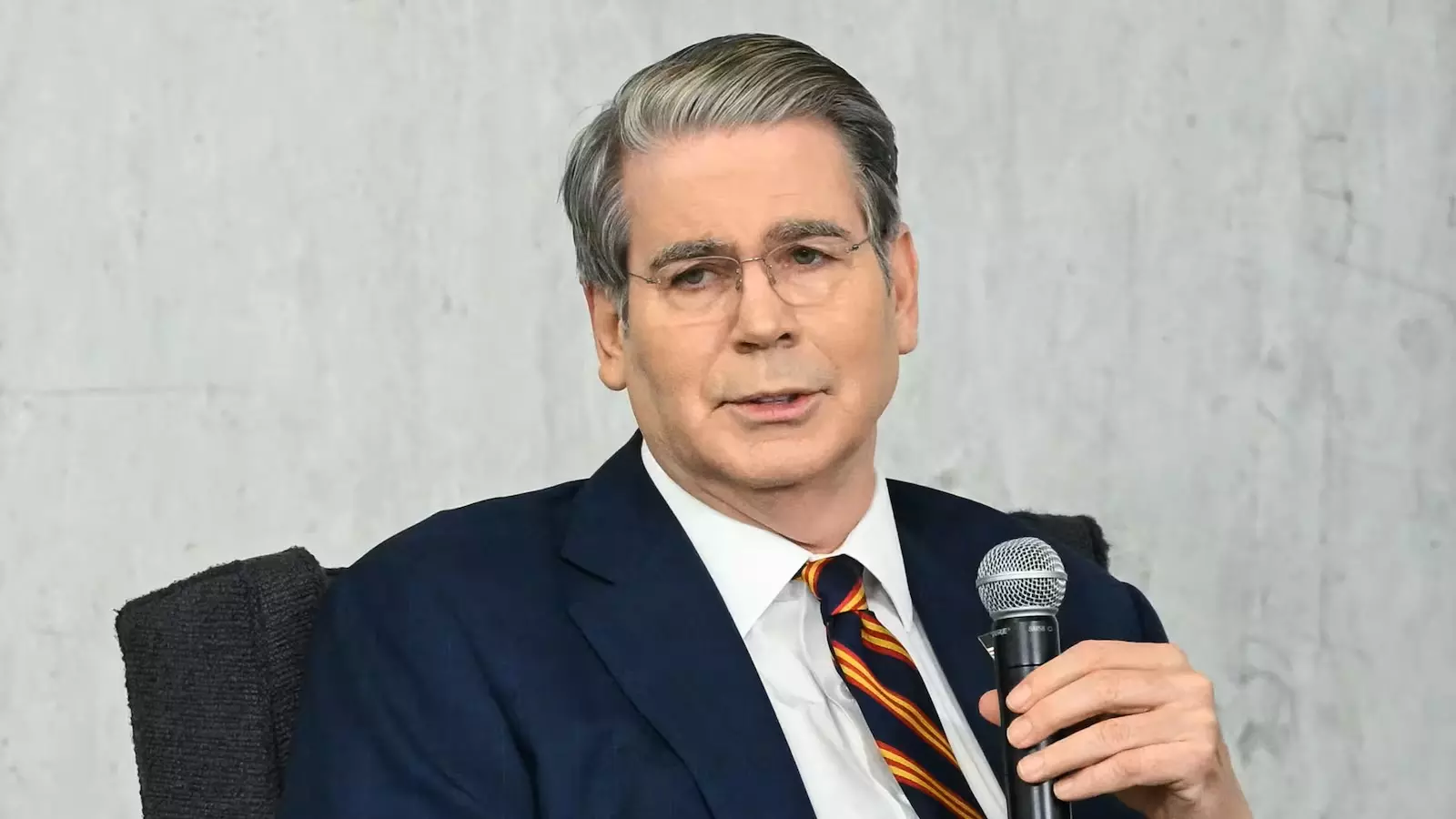 చైనాతో ఫైట్‌.. భారత్‌ను బతిమిలాడుతున్న అమెరికా!