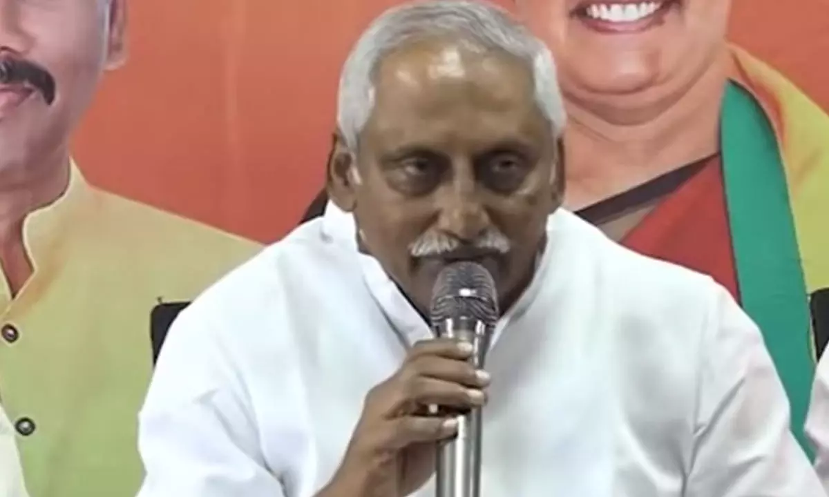 భూములు తీసుకోవాల్సిందే : మాజీ సీఎం నల్లారి సంచలన వ్యాఖ్యలు