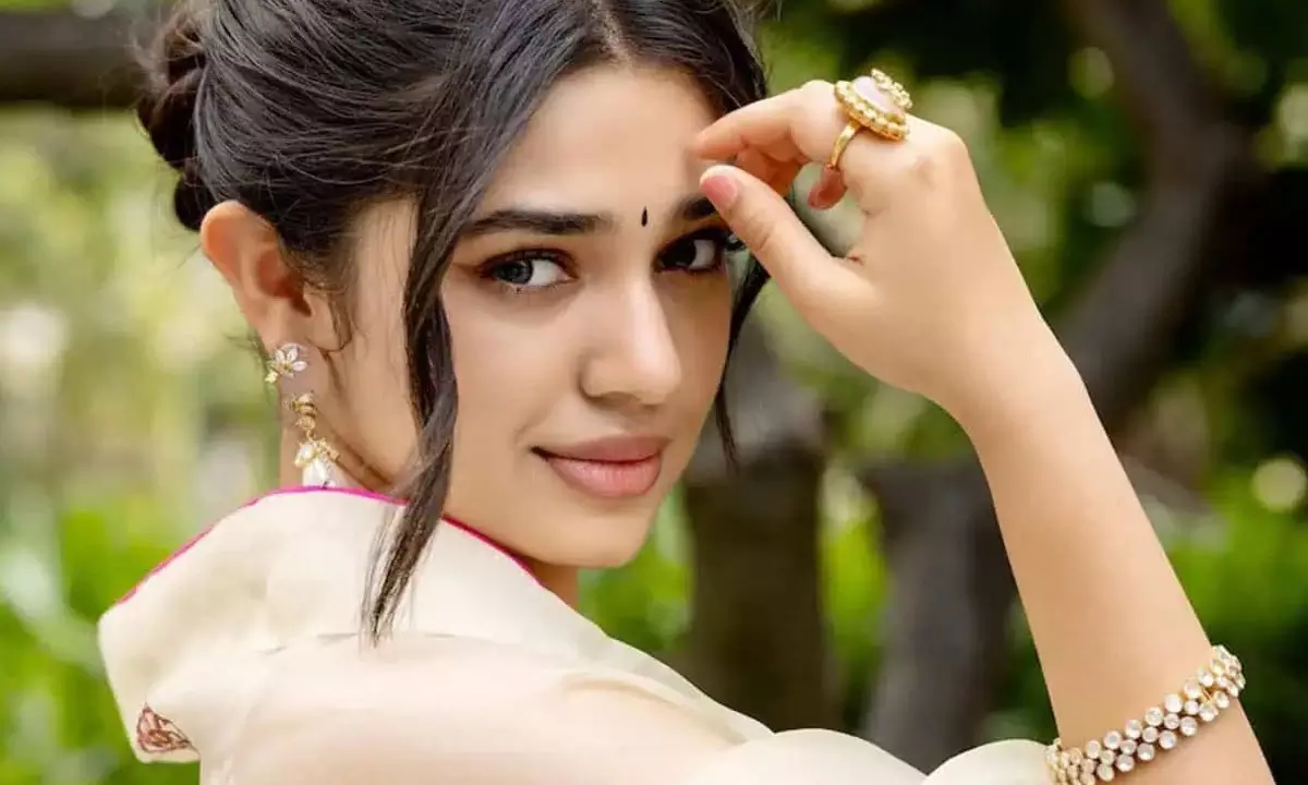 కృతి శెట్టి బాలీవుడ్ డెబ్యూ లేనట్లేనా? ఏం జరిగింది?