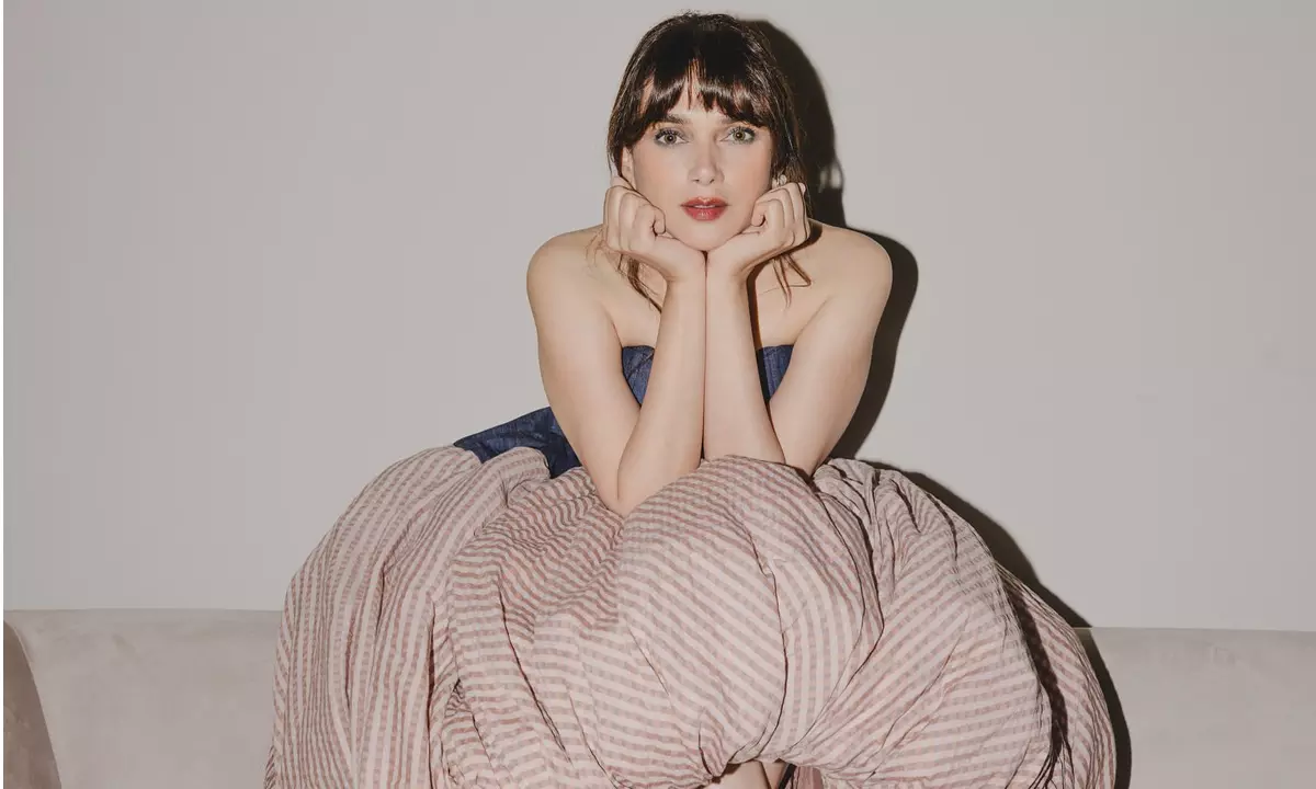 క్యూట్ లుక్స్ తో ఆకట్టుకుంటున్న అదితి..