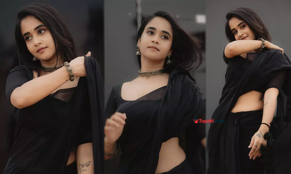 బ్లాక్ శారీలో దీప్తి సునయన అందాలు!