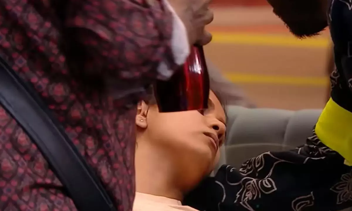 బిగ్ బాస్ హౌస్ లో స్పృహ కోల్పోయిన కంటెస్టెంట్..!