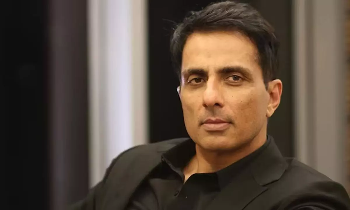 బస్సు మంటలు.. 2 వారాల్లో 40 మంది మృతి.. రంగంలోకి సోనూసూద్!