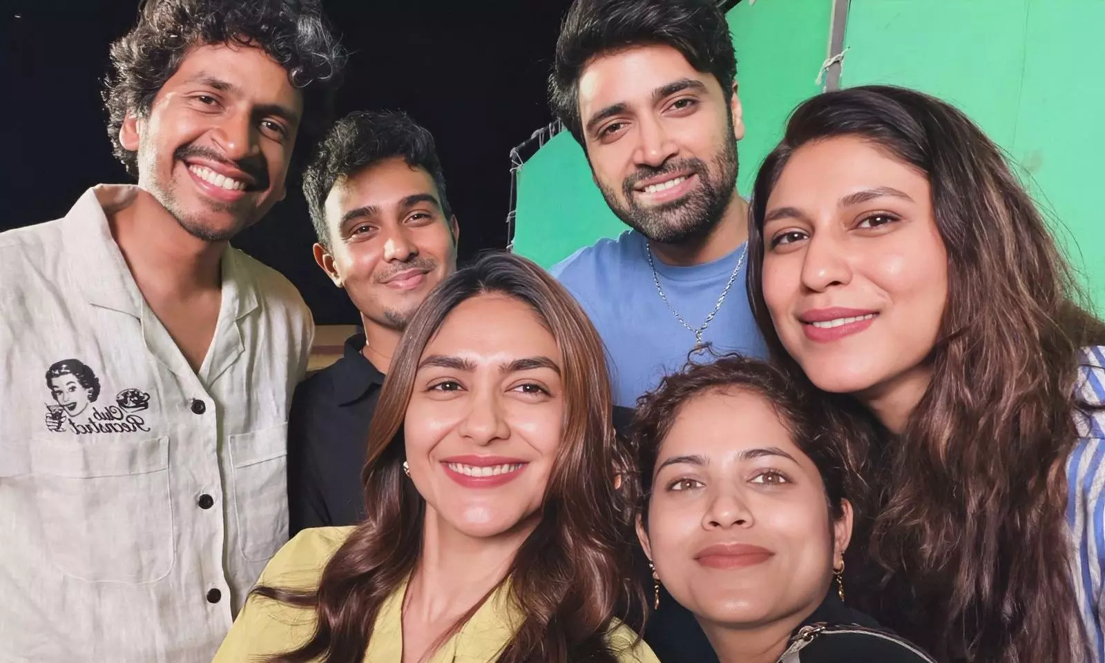 మృణాల్ ప్యాకప్.. ఉగాది బరిలో శేష్ డెకాయిట్ పక్కా!