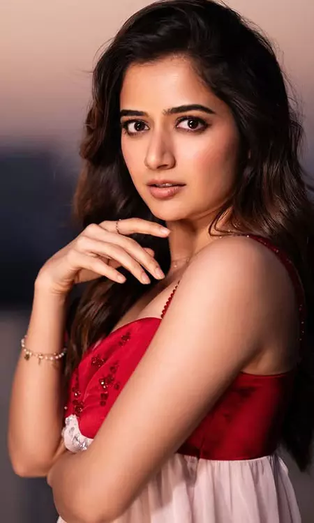 Ashika Ranganath: Soft Girl Glow in Sunset Serenity