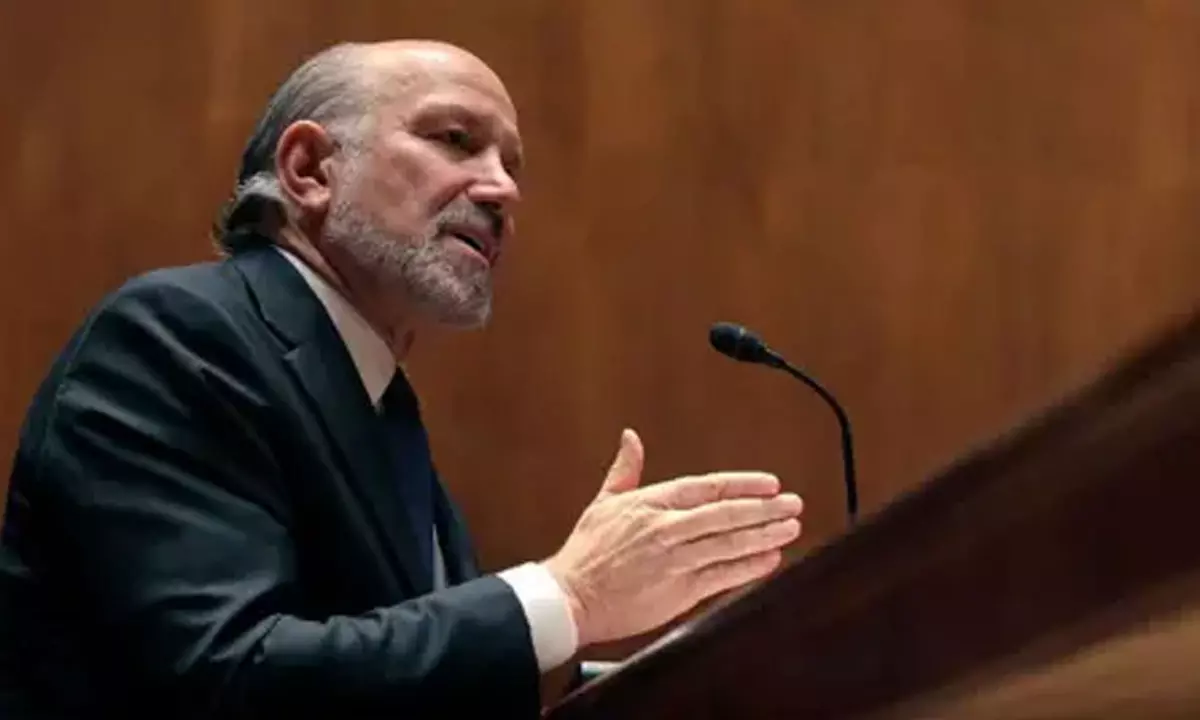 అదుర్స్ లో ఎన్టీఆర్  డైలాగు చెబుతున్న అమెరికా మంత్రి.. మేటర్  సీరియస్!