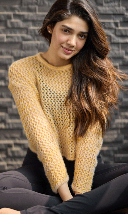 Krithi Shetty Radiates Golden Hour Glow in Sun-Kissed Photoshoot