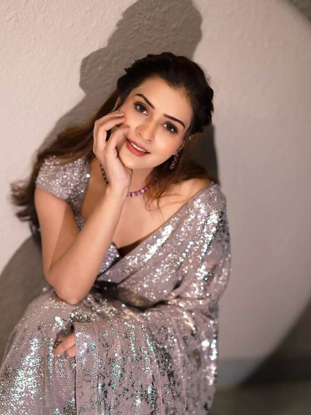 Payal Rajput Stuns in Shimmering Silver Saree, Asks Fans “Kaise Lagri Hu Main?”