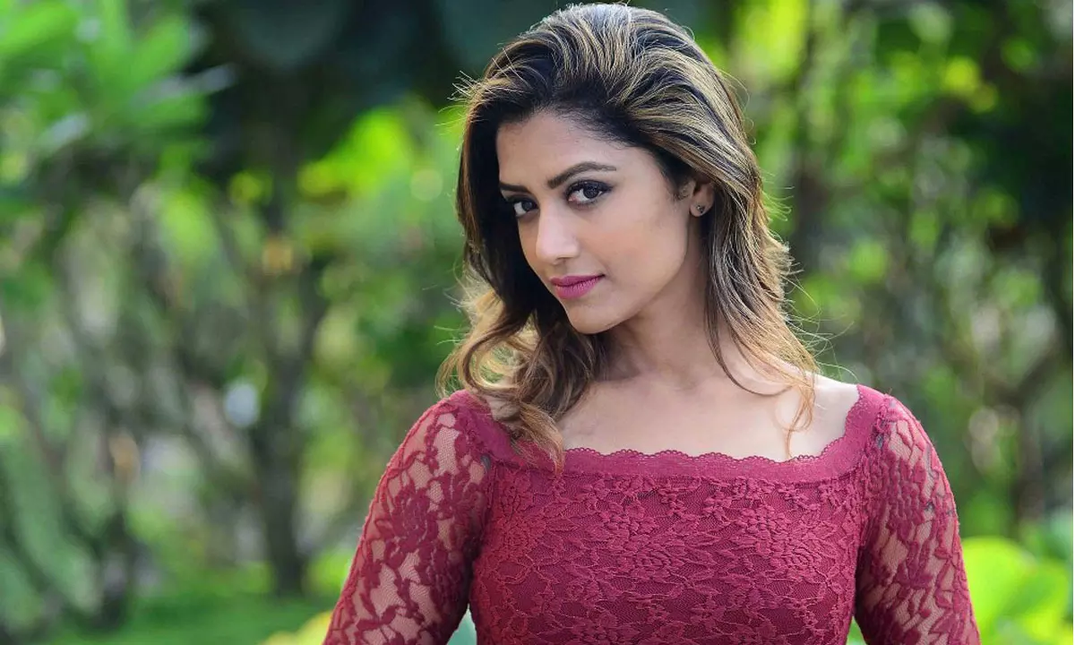 పోరాటాల‌ను ఎదుర్కొని జీవితంలో నిల‌బ‌డిన మ‌మ‌త‌