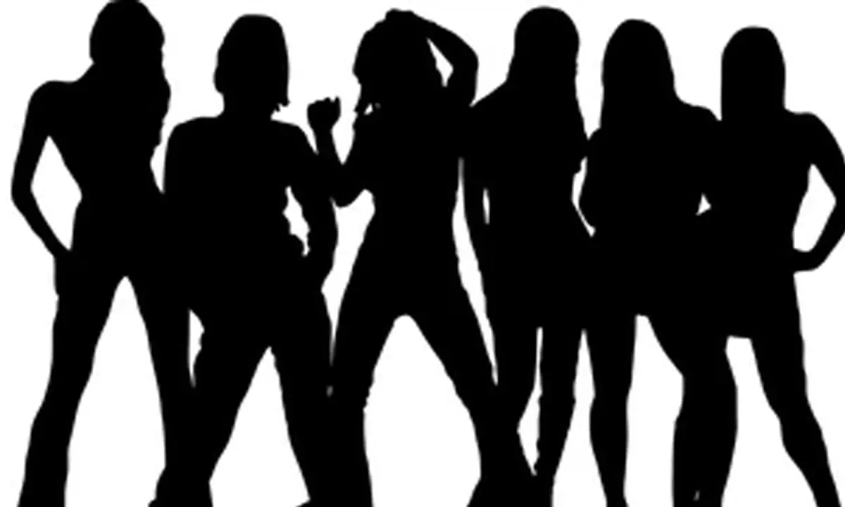 అందానికి గుడ్ బై.. అభినయమే ప్రాణం: సెకండ్ ఇన్నింగ్స్‌లో సీనియర్ తారల సత్తా!