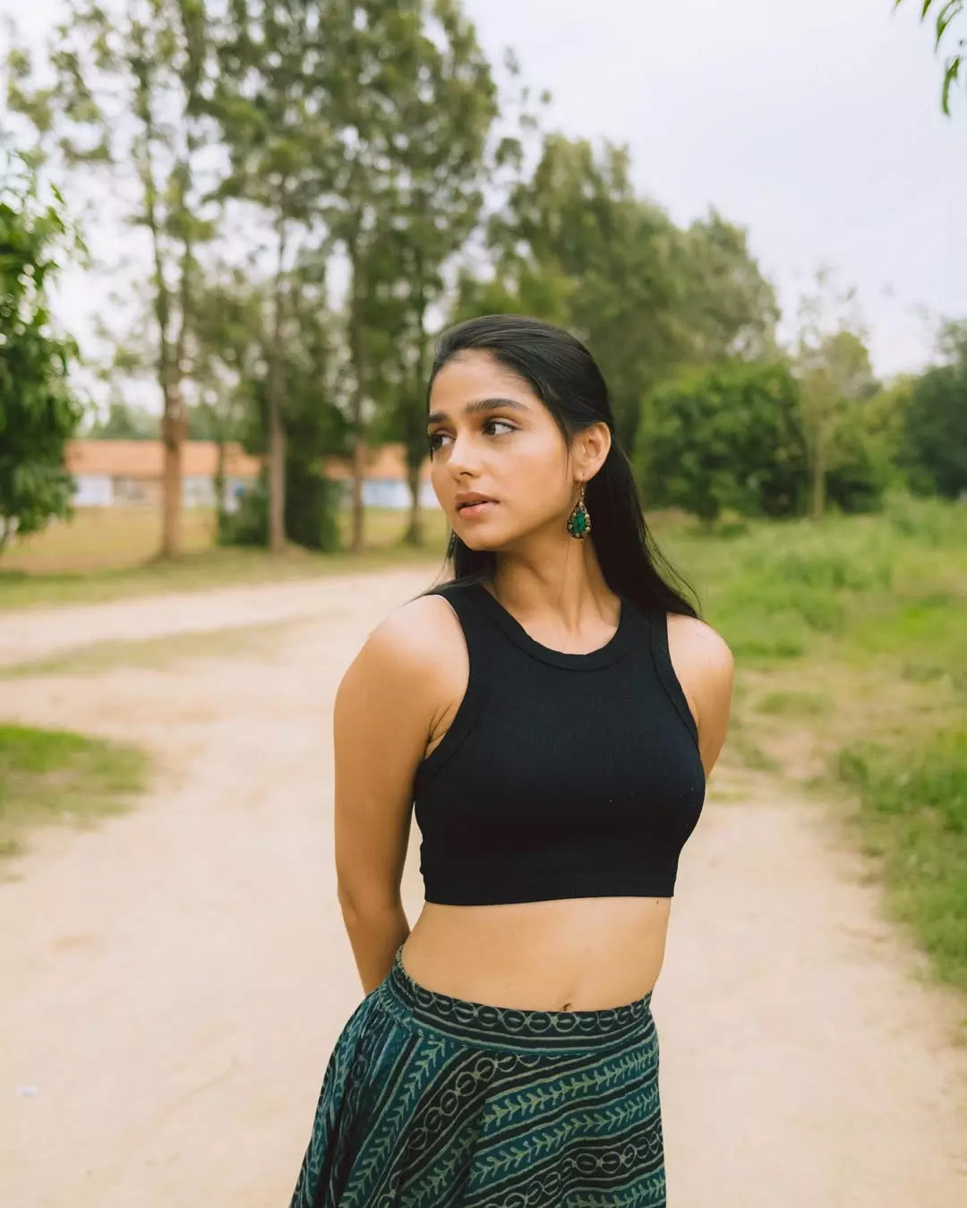 Anaswara Rajan’s Rustic Charm Steals the Spotlight