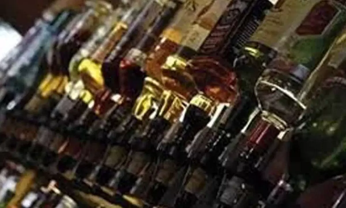 లిక్కర్ స్కాంలో మరో ట్విస్టు.. కొత్తగా కేసు నమోదు, ఈ సారి బలయ్యేది ఎవరో?