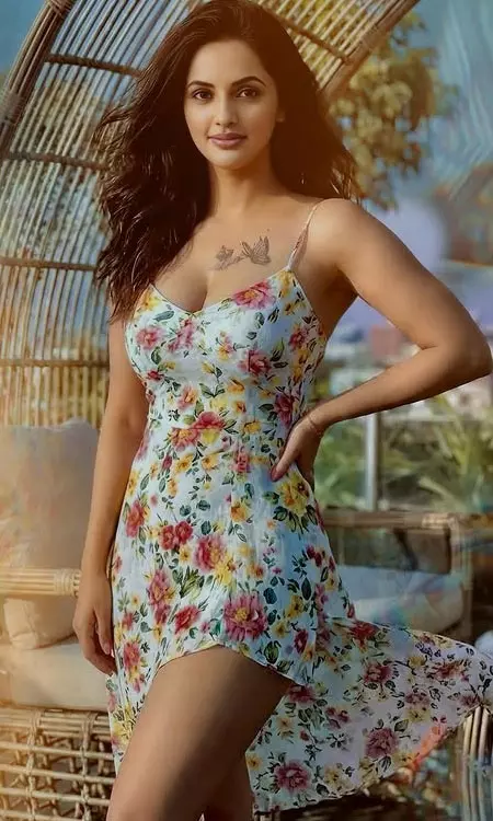 Jyoti Poorvaj Blossoms in Floral Elegance