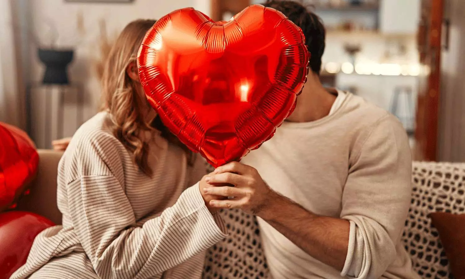 వలంటైన్స్ డేను నిషేధించిన దేశాలు.. కారణం ఇదే..