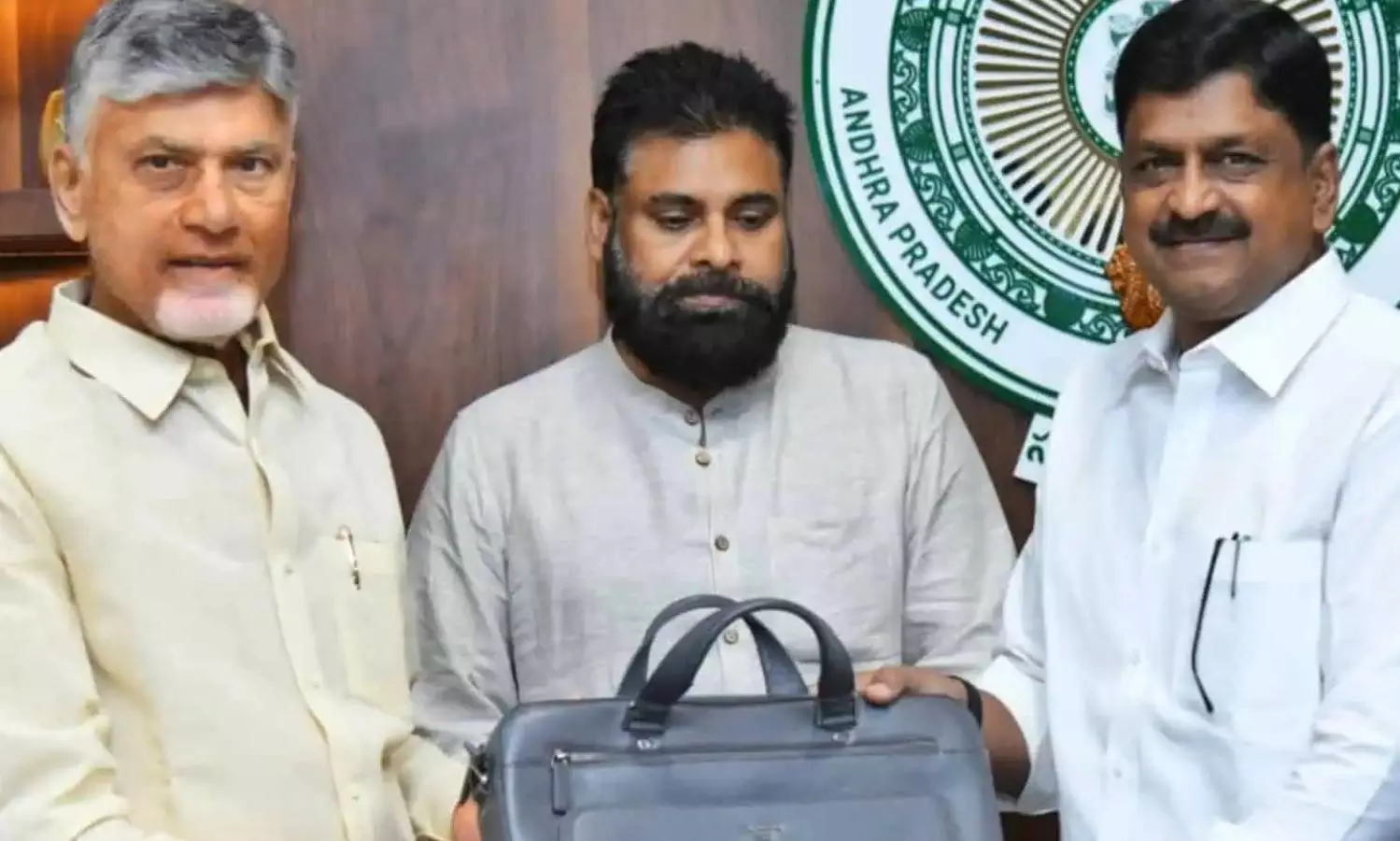 కూటమి బడ్జెట్- మూడు ప్రాంతాల లెక్కలు ఇలా !