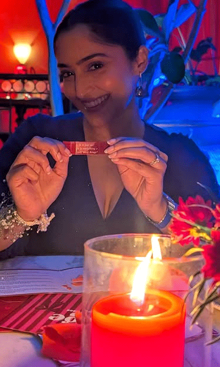 Reba Monica John Celebrates Valentine�s Day in a Special Way